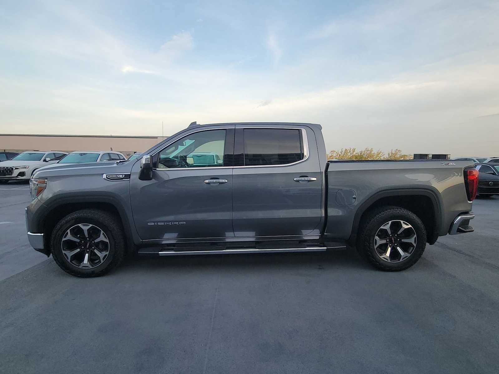 Used 2020 GMC Sierra 1500 SLT w/ SLT Premium Plus Package AWD/4WD video 3