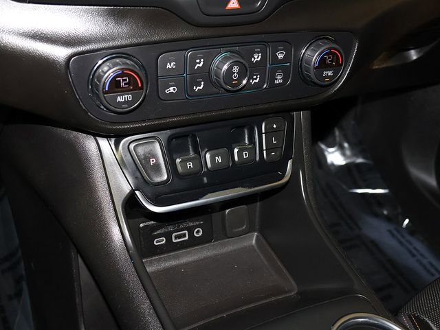 Used 2018 GMC Terrain SLT w/ Preferred Package AWD/4WD image 22