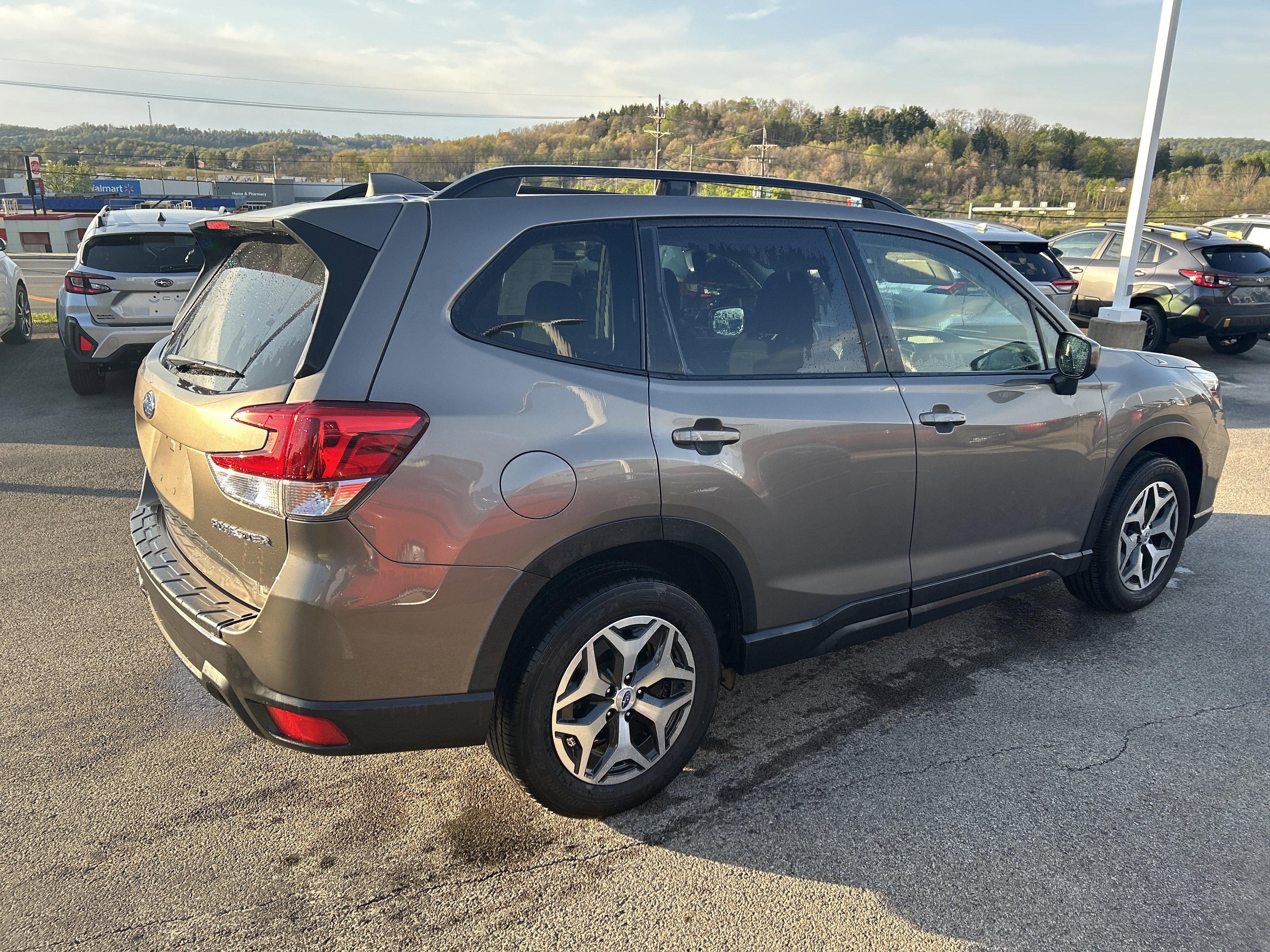 Used 2021 Subaru Forester Premium w/ Popular Package #1 AWD/4WD image 6