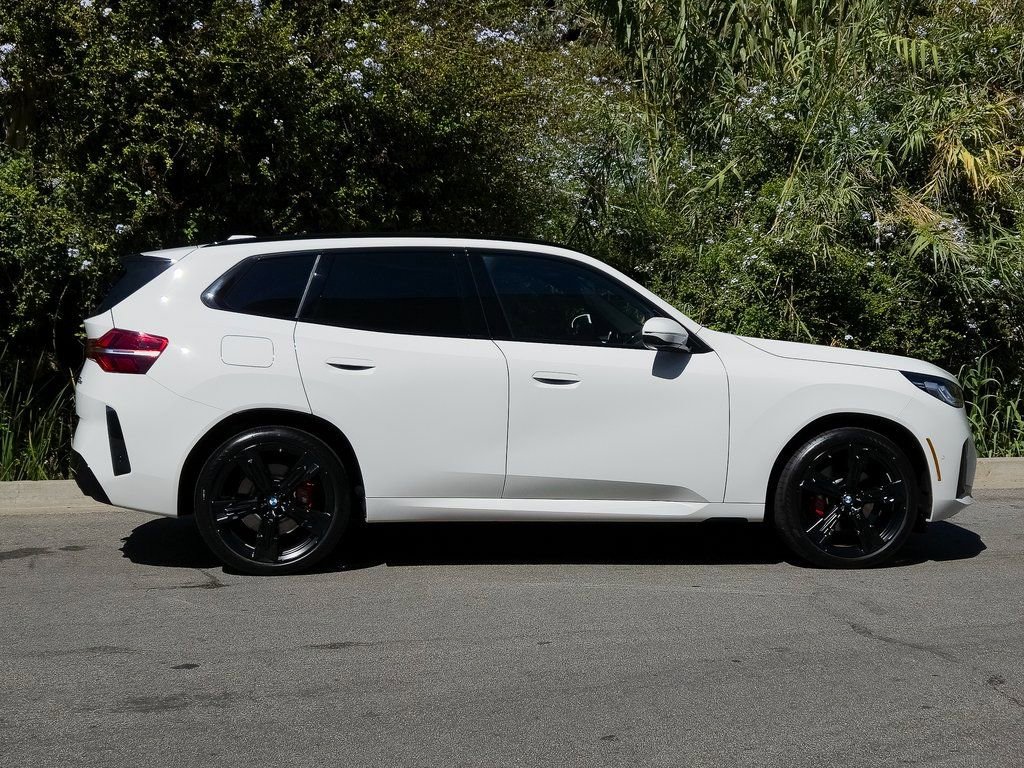 New 2026 BMW X3 xDrive30 w/ Premium Package image 4