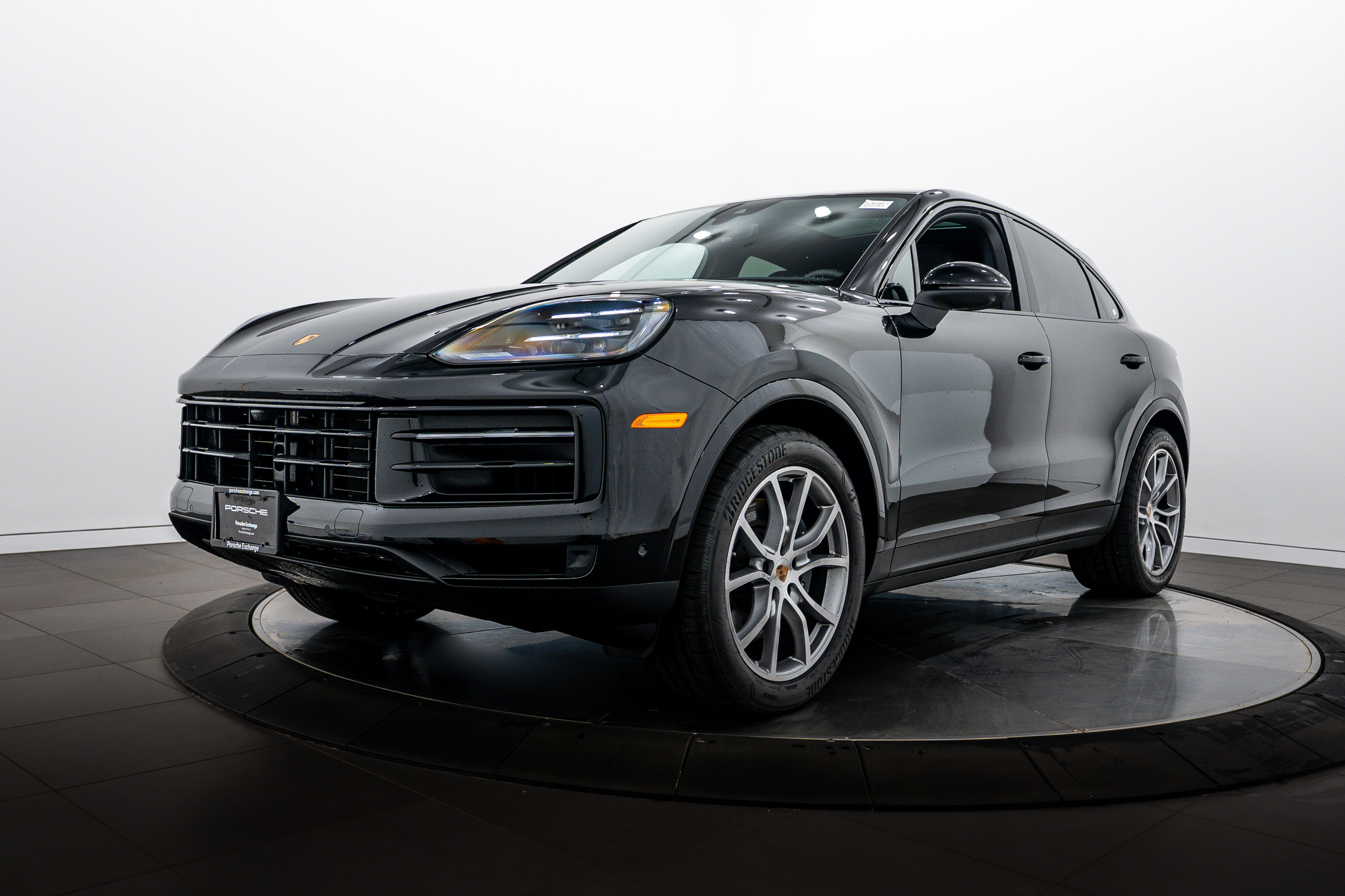 Certified 2026 Porsche Cayenne Coupe AWD/4WD image 1