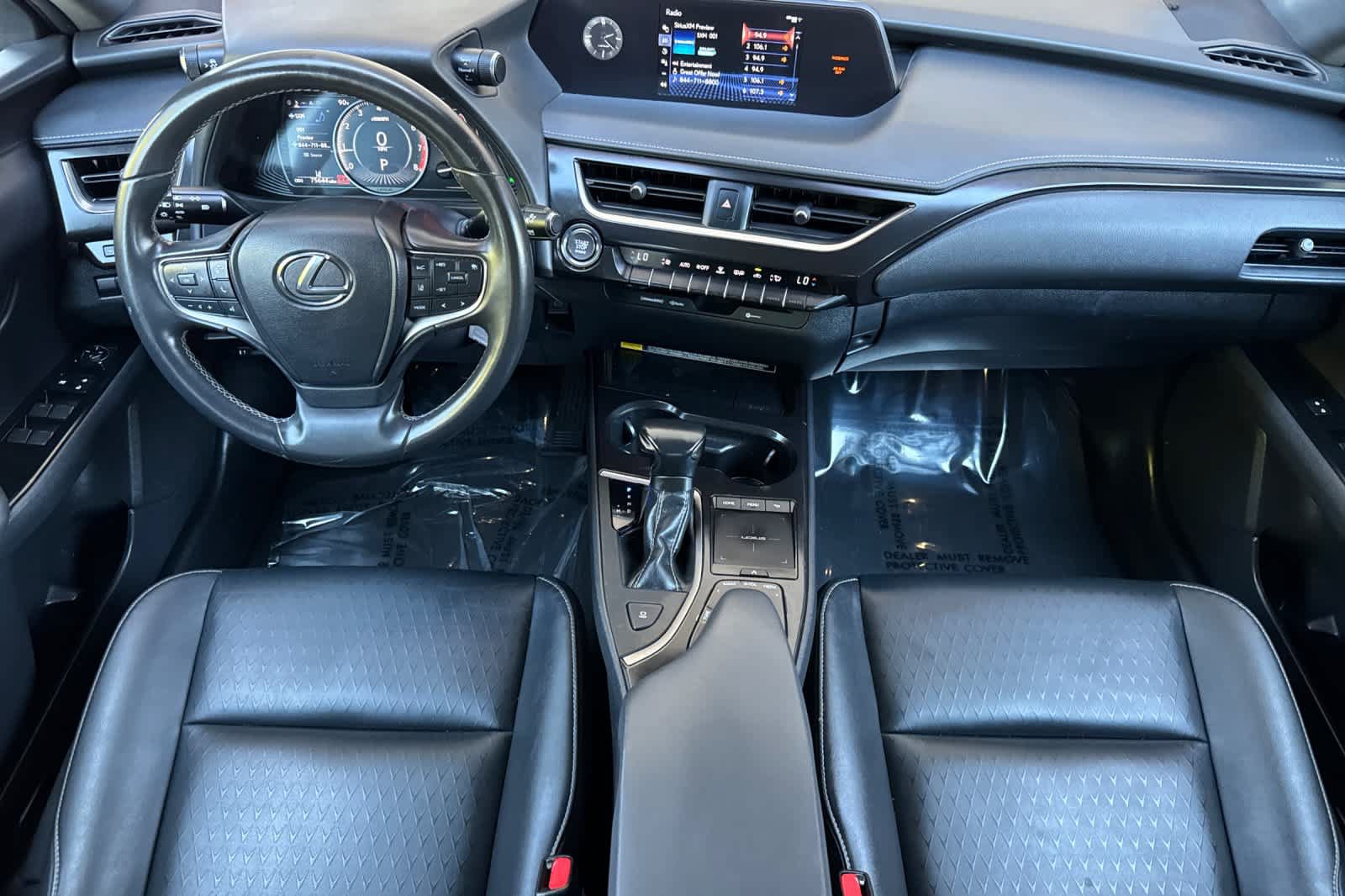 Used 2021 Lexus UX 200 w/ Accessory Package (Z1) FWD image 3