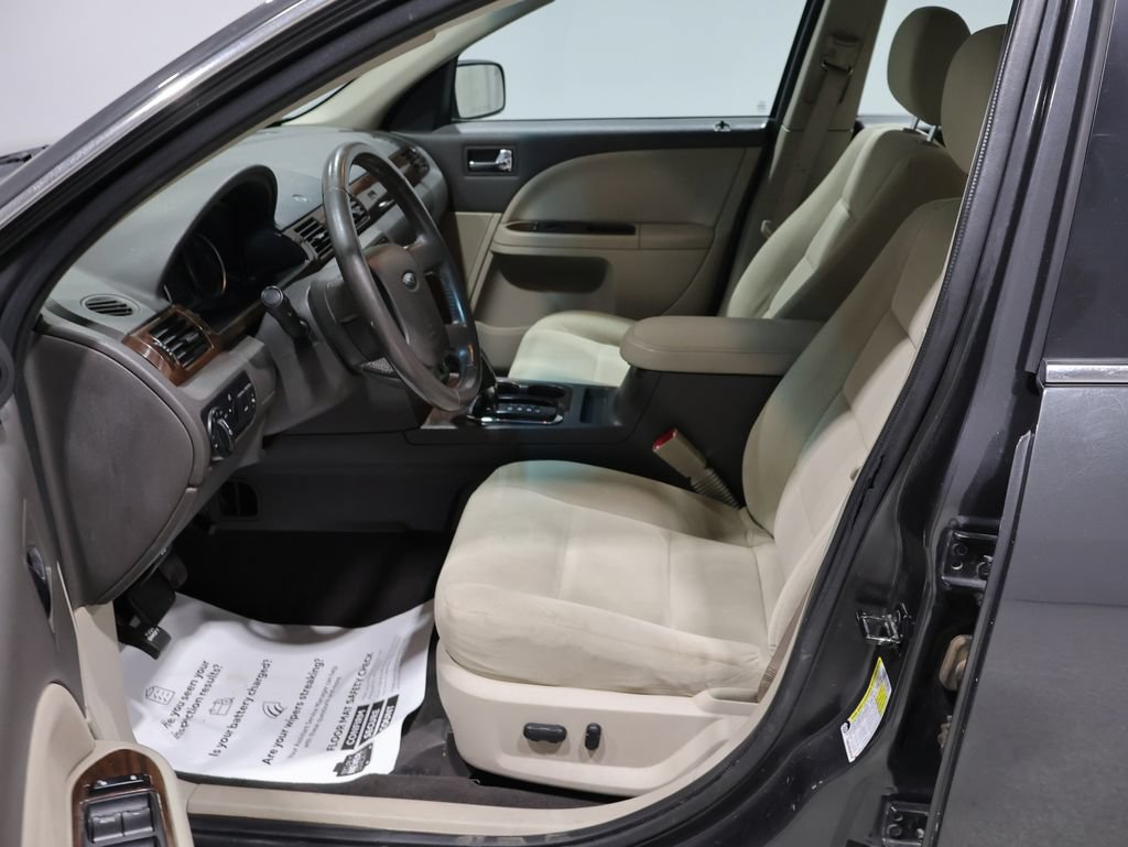 Used 2008 Ford Taurus SEL FWD image 11