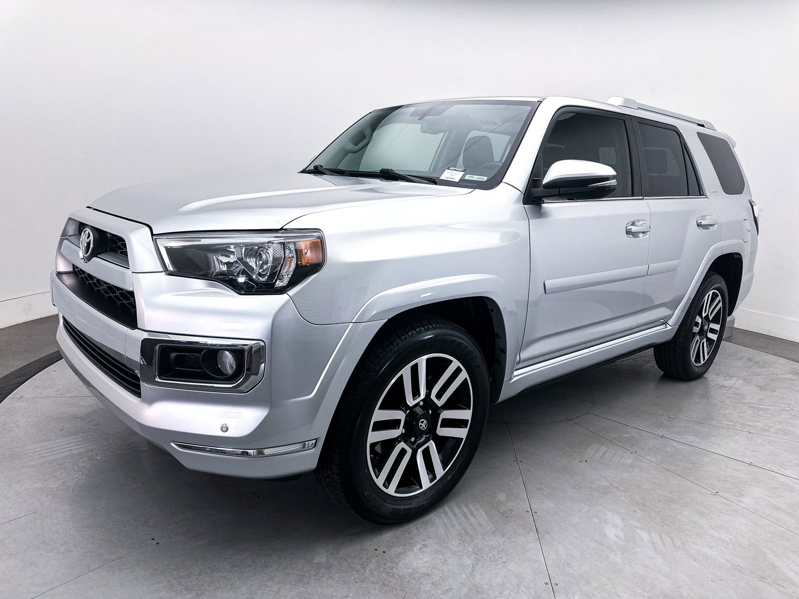 Used 2018 Toyota 4Runner Limited AWD/4WD image 12