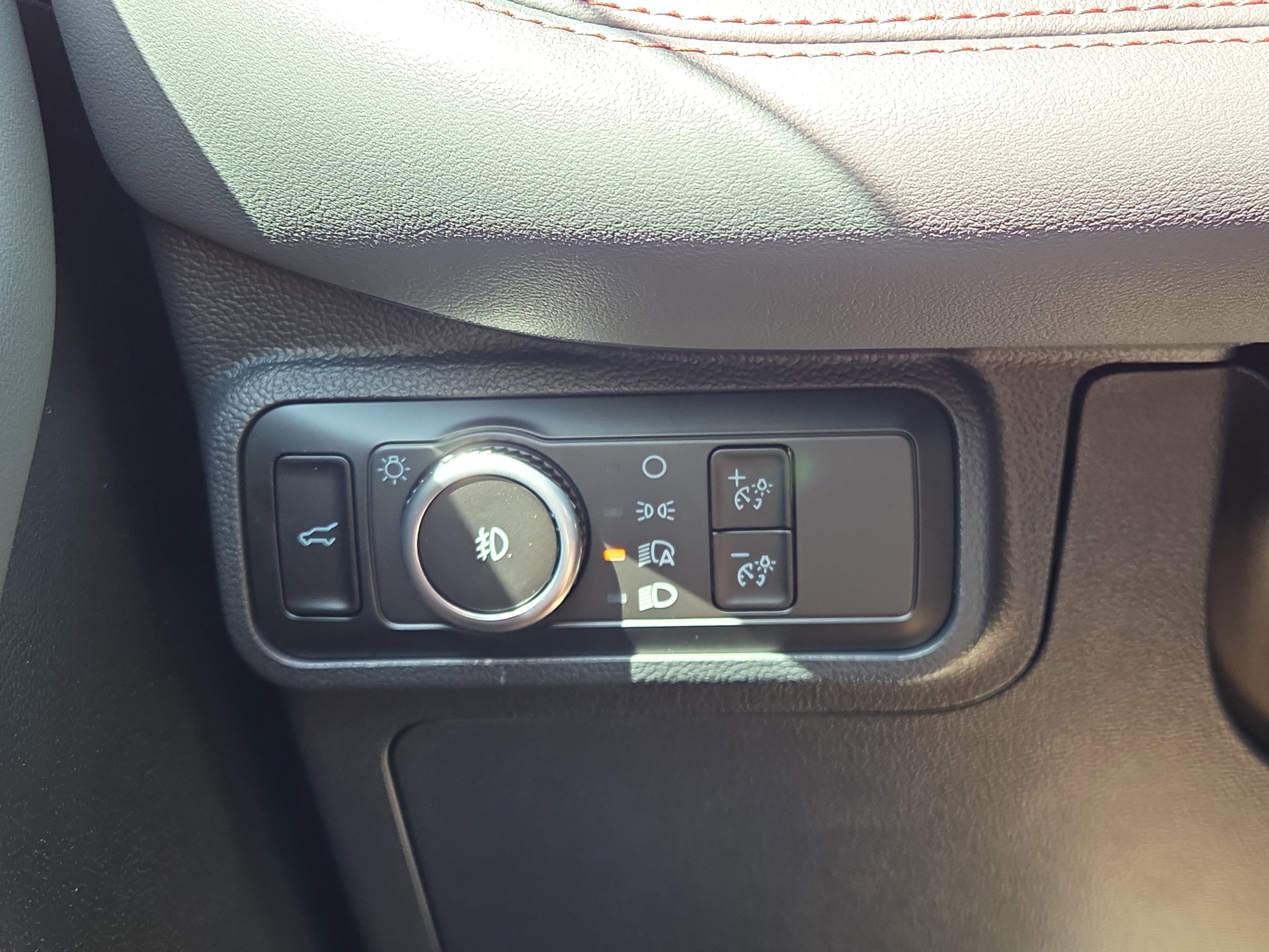 New 2026 Ford Explorer Active RWD image 17