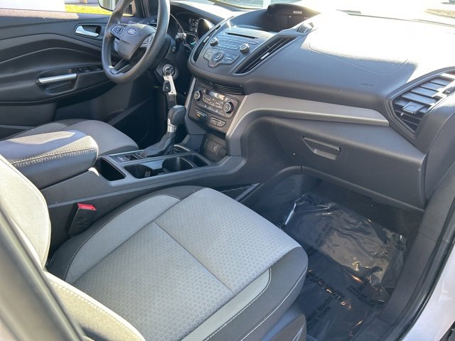 Used 2017 Ford Escape SE image 10