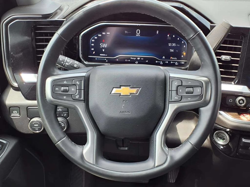 Used 2025 Chevrolet Silverado 1500 LT RWD image 19