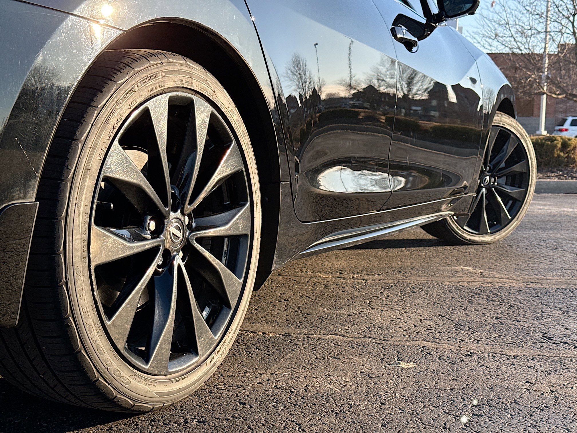 Certified 2023 Nissan Maxima SR w/ Sport Mat Group image 15