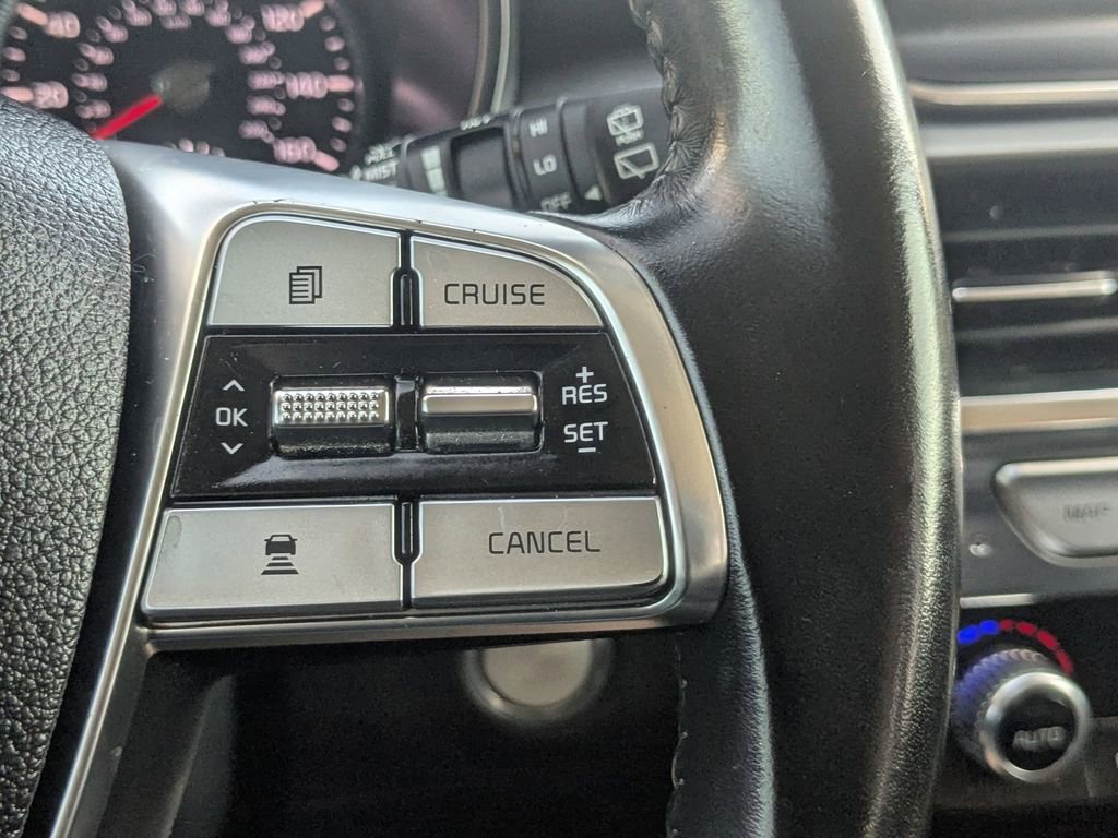 Used 2022 Kia Telluride LX image 17