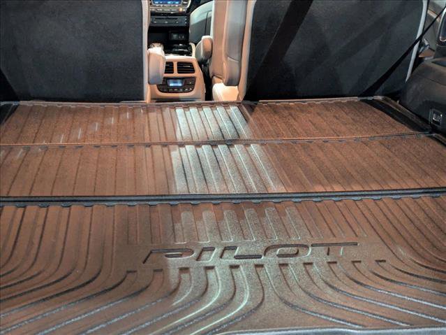 Used 2016 Honda Pilot Elite image 6