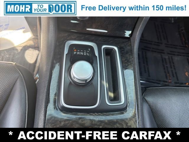 Used 2017 Chrysler 300 C RWD image 21
