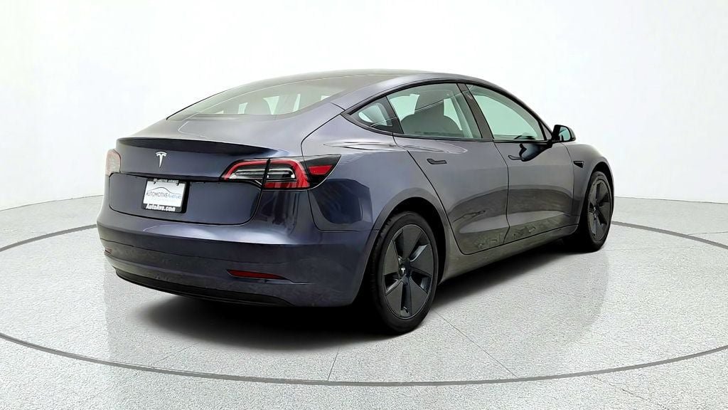 Used 2023 Tesla Model 3 Standard Range RWD image 5