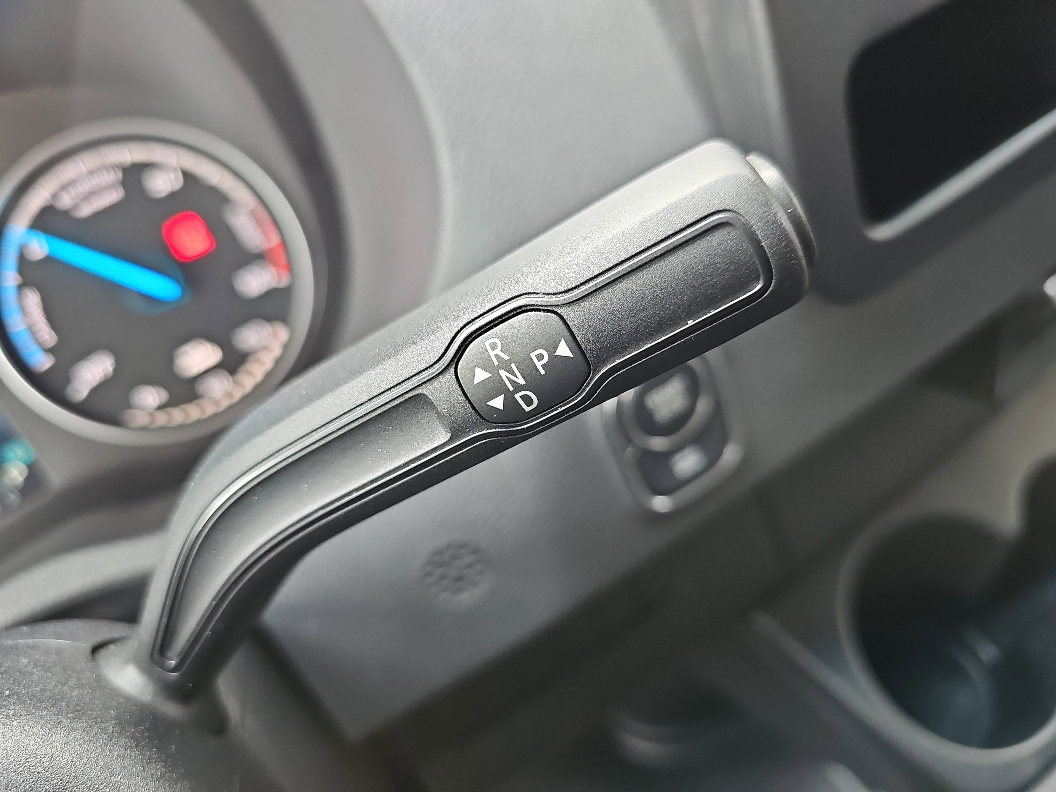 Used 2024 Mercedes-Benz eSprinter 170 Cargo image 21