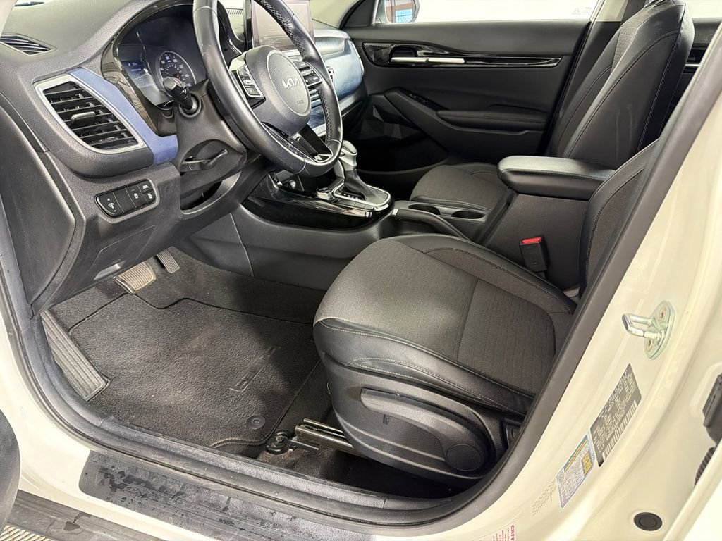 Used 2022 Kia Seltos S image 10