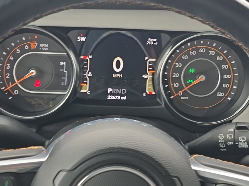 Used 2021 Jeep Wrangler Unlimited Sahara image 28