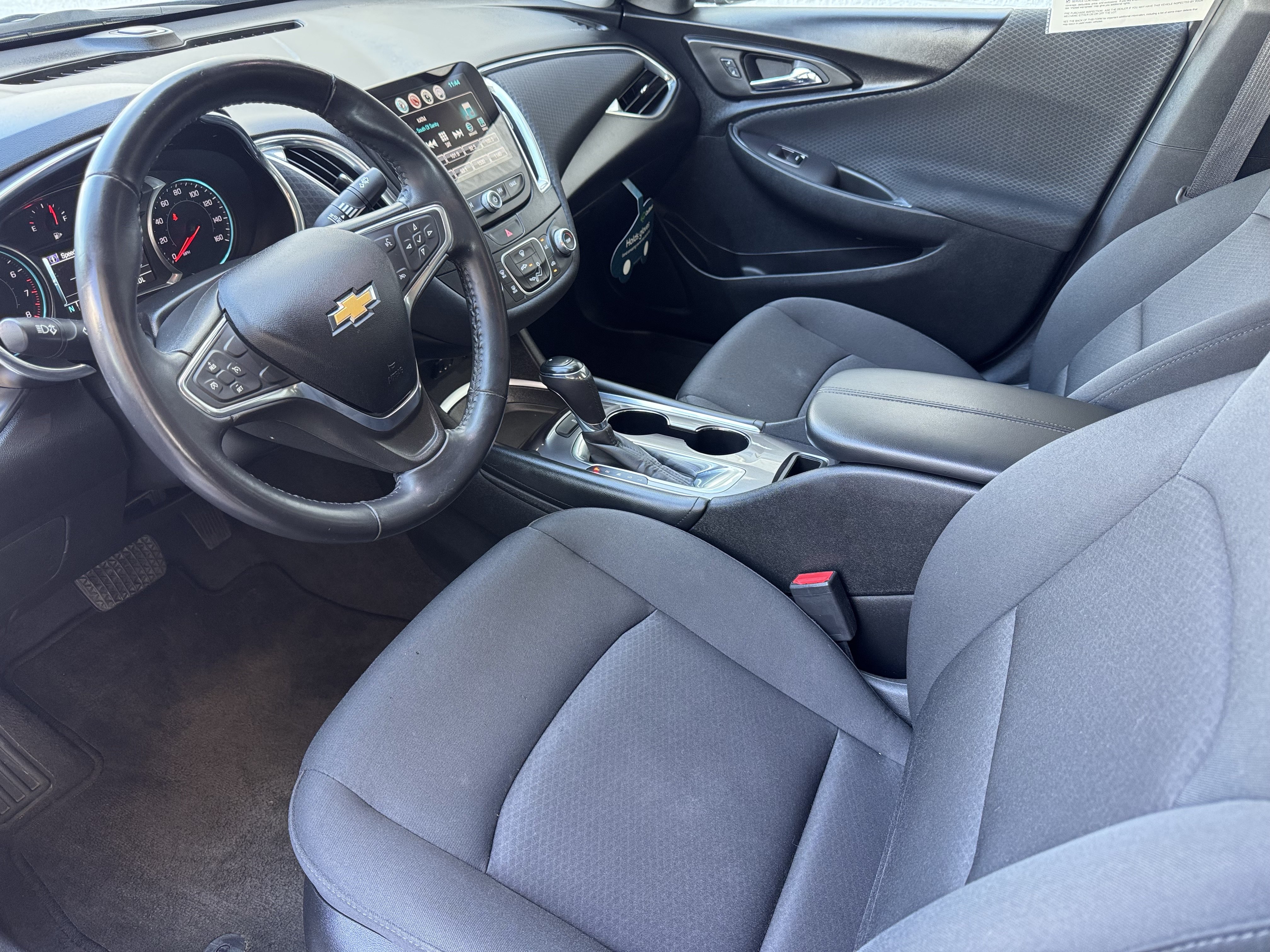 Certified 2018 Chevrolet Malibu LT FWD image 9