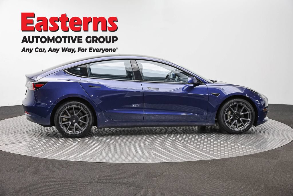Used 2023 Tesla Model 3 Standard Range RWD image 4