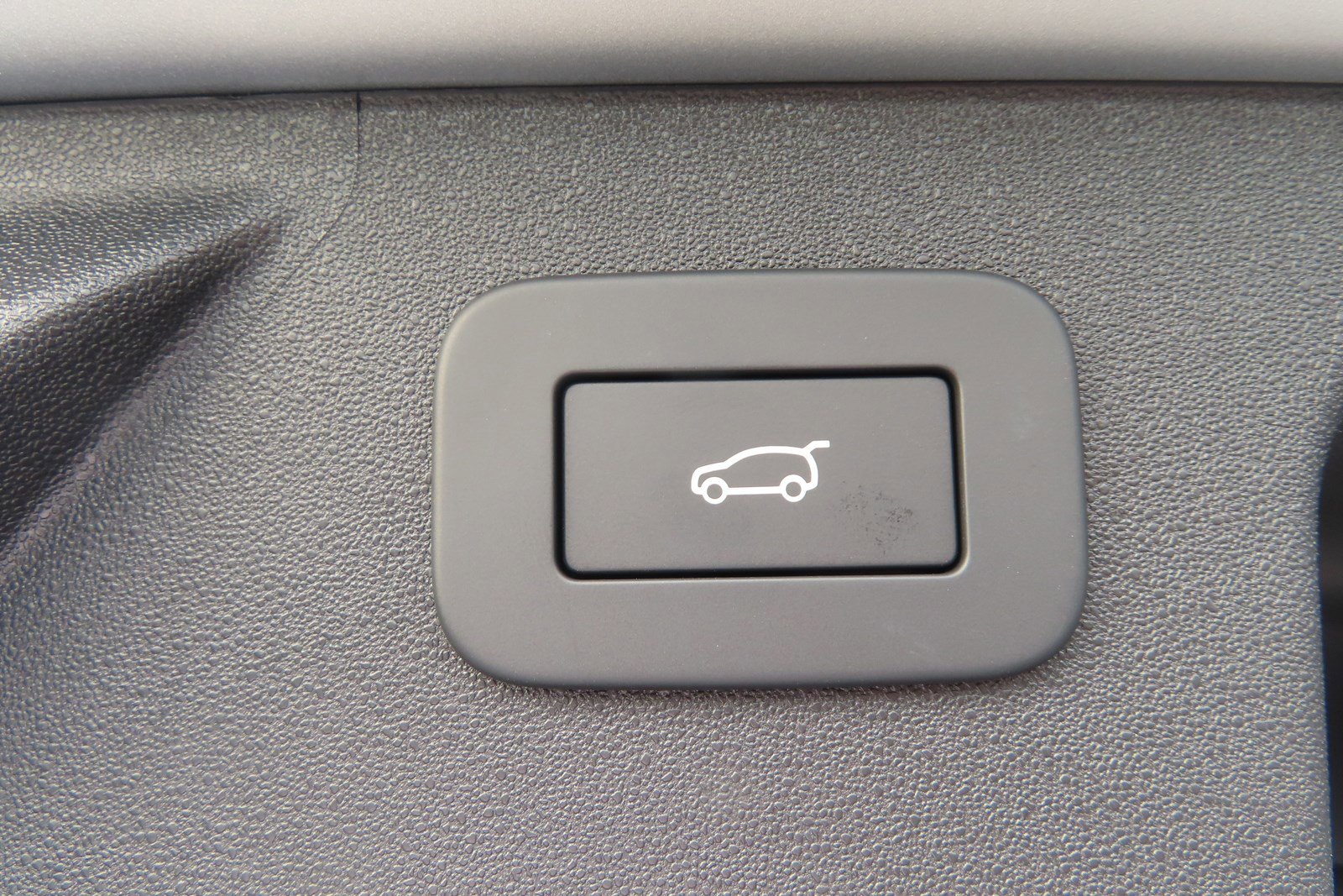 Used 2023 Land Rover Discovery Sport S R-Dynamic image 25