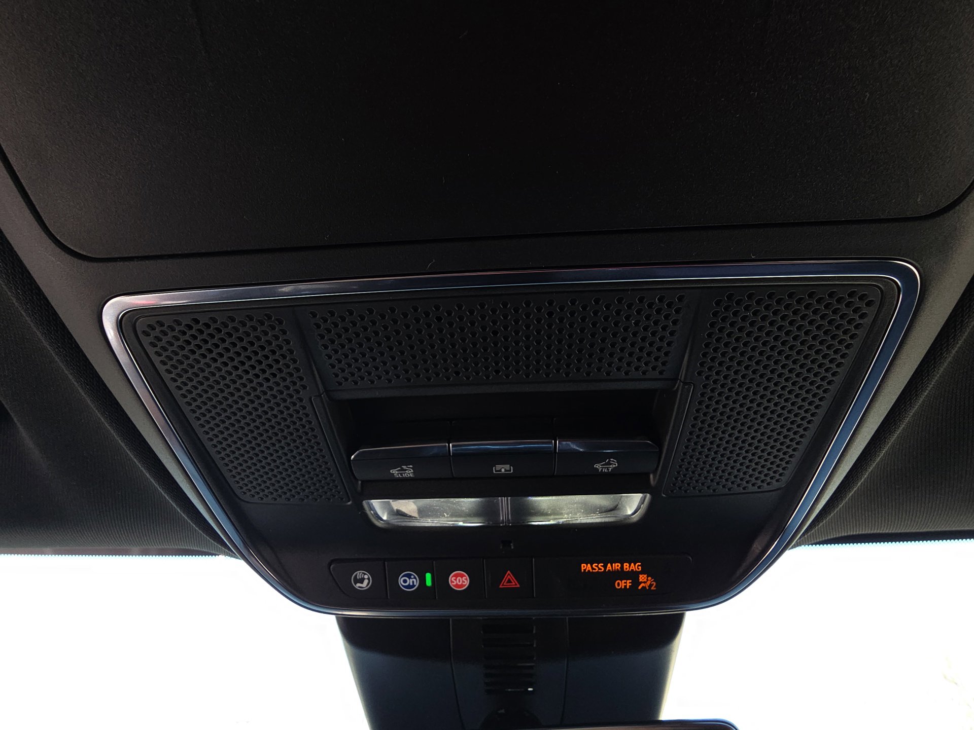 New 2026 Chevrolet Traverse RS FWD image 25