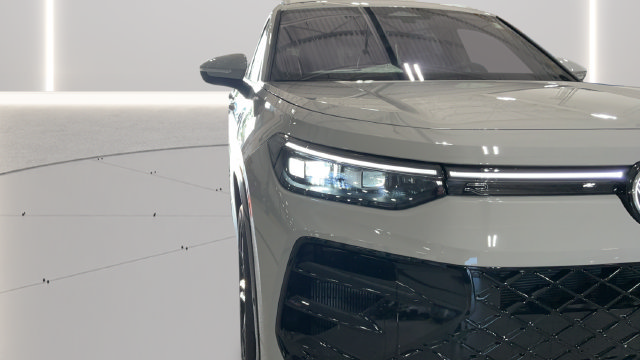 New 2026 Volkswagen Tiguan SEL R-Line AWD/4WD image 30