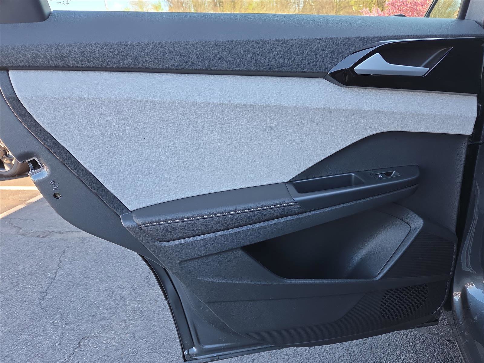 New 2026 Volkswagen Taos S image 23