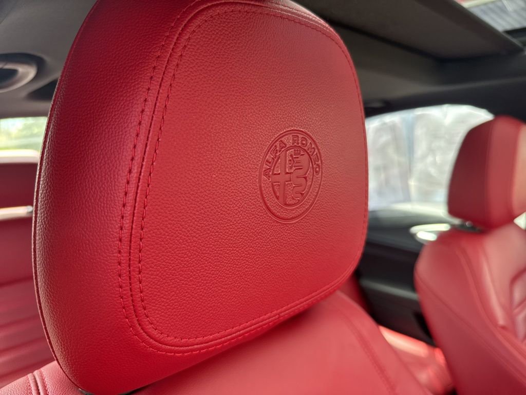Used 2023 Alfa Romeo Giulia Veloce image 68
