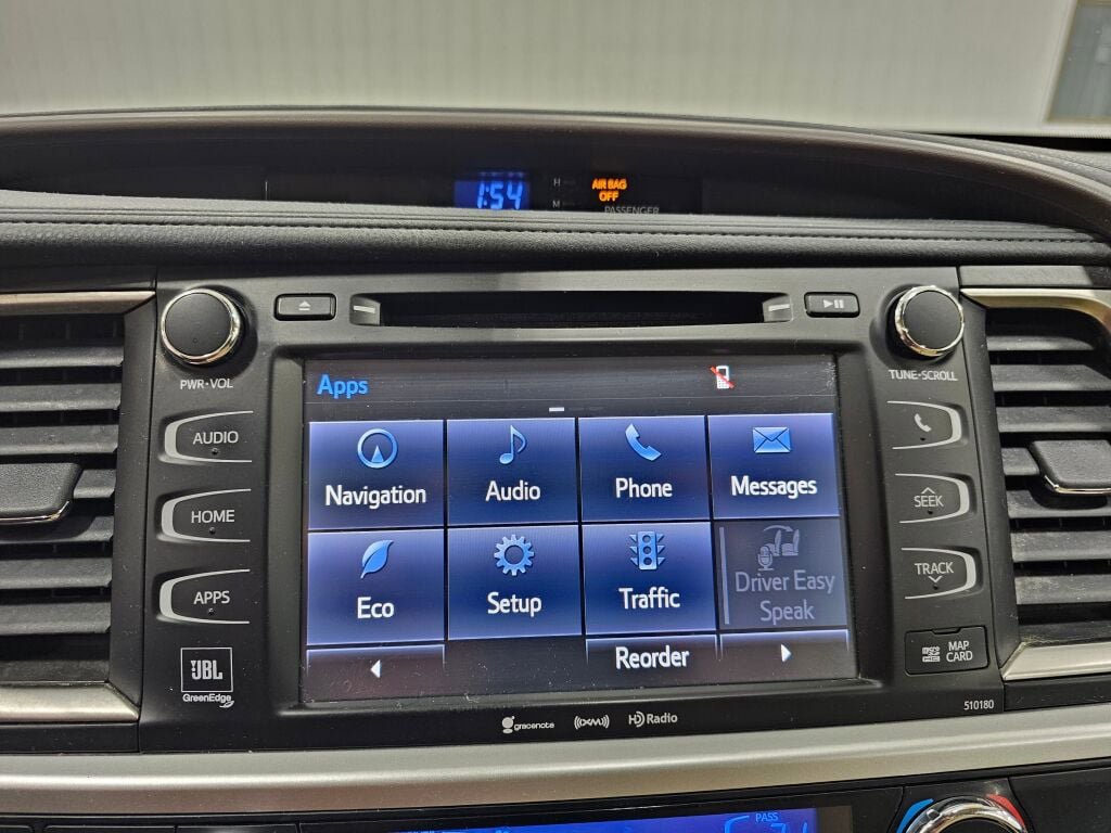 Used 2017 Toyota Highlander Limited AWD/4WD image 28