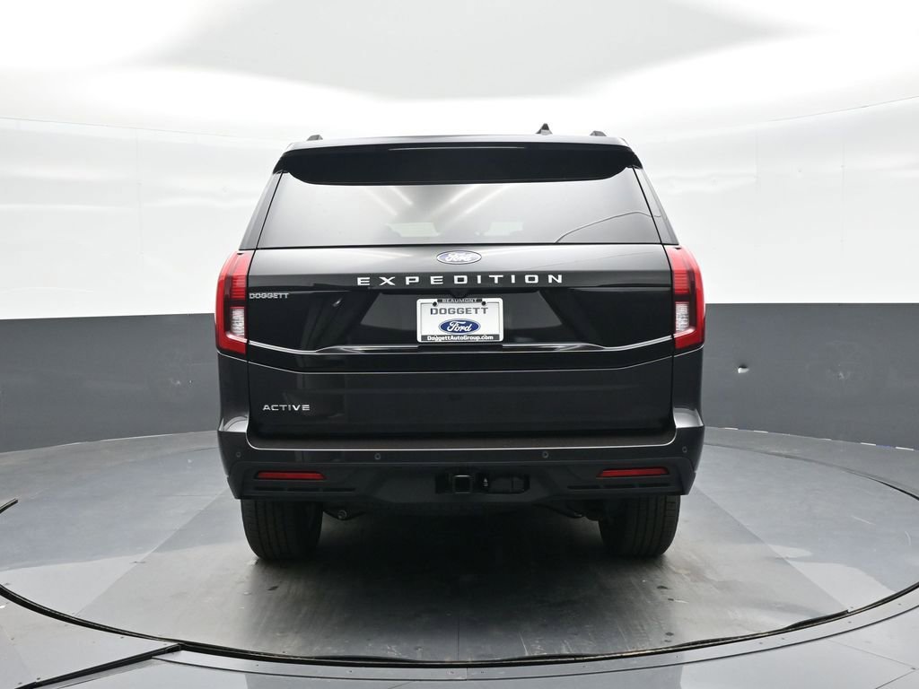 New 2026 Ford Expedition Active image 5