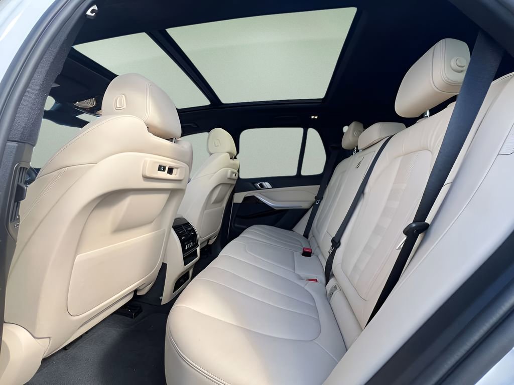 Used 2021 BMW X5 xDrive40i w/ Premium Package 2 image 14