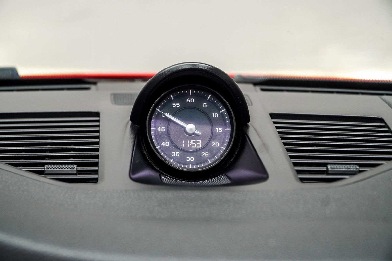 Used 2022 Porsche 911 Carrera w/ Premium Package image 34