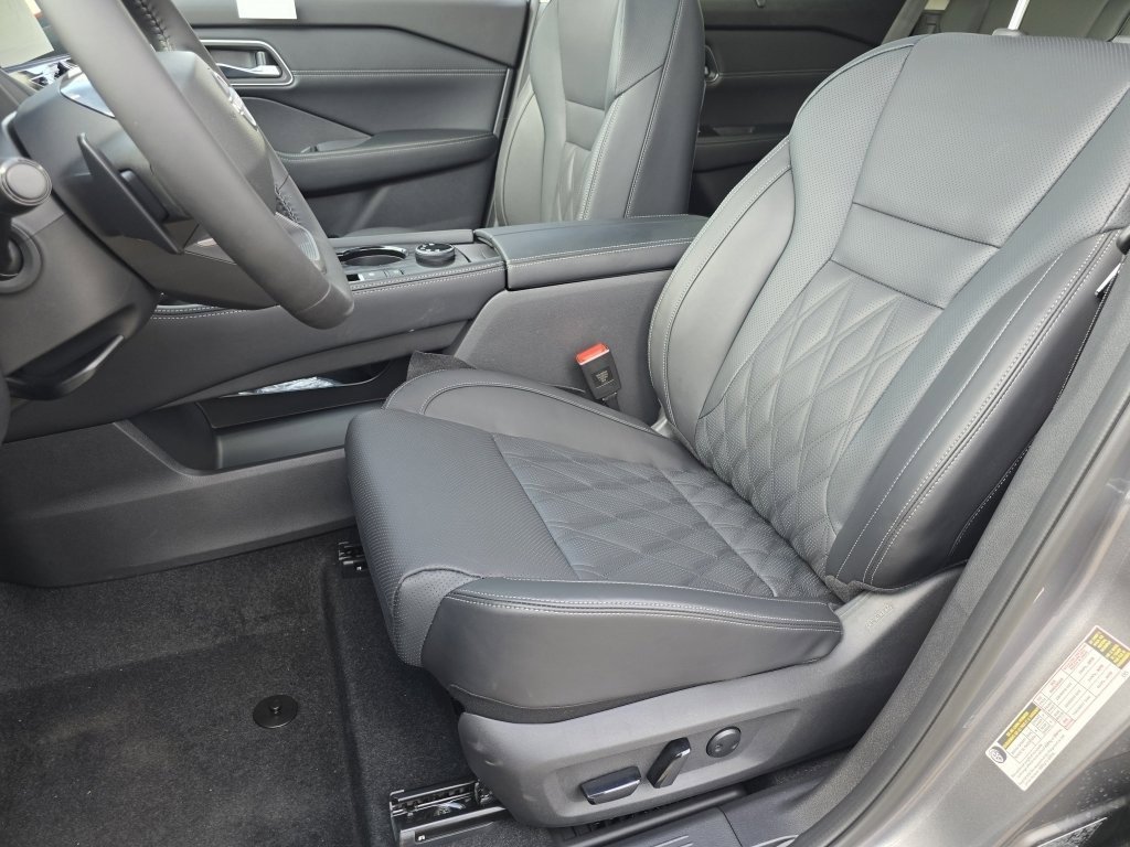 New 2026 Nissan Rogue Platinum w/ Platinum Premium Package image 15