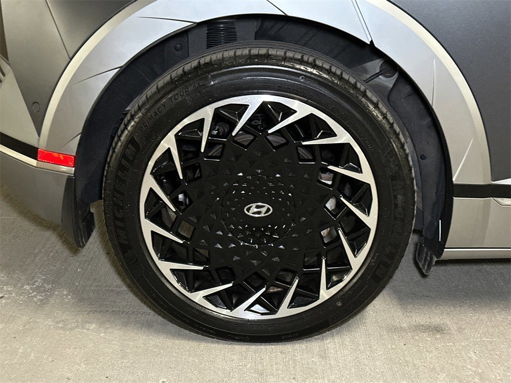 Used 2023 Hyundai Ioniq 5 Limited image 9