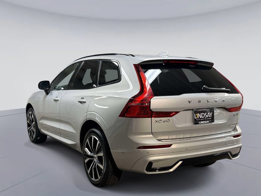 Used 2023 Volvo XC60 B5 Plus w/ Climate Package AWD/4WD image 12