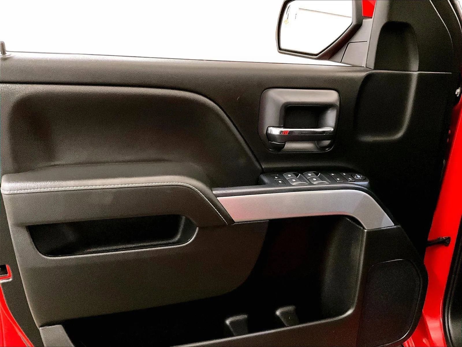 Used 2019 Chevrolet Silverado 1500 LT w/ All Star Edition image 22