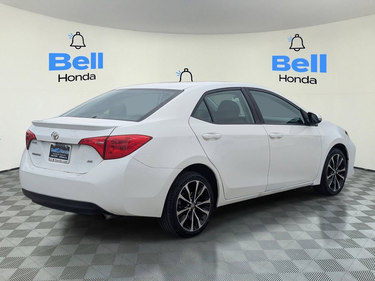 Used 2019 Toyota Corolla SE image 4