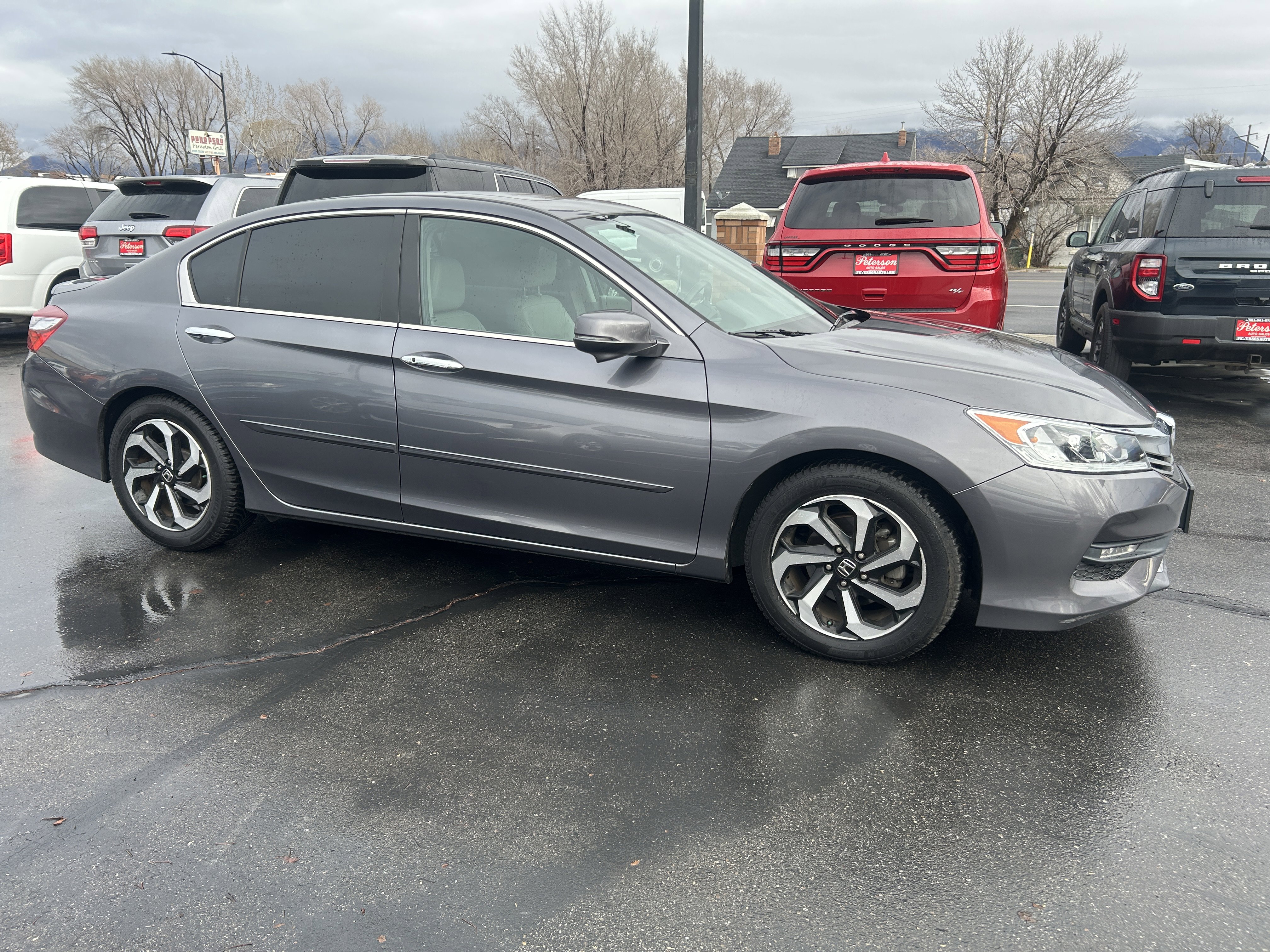 Used 2017 Honda Accord EX-L image 7