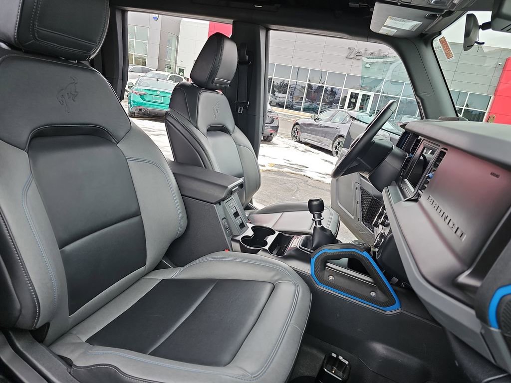 Used 2022 Ford Bronco Black Diamond w/ Sasquatch Package image 10
