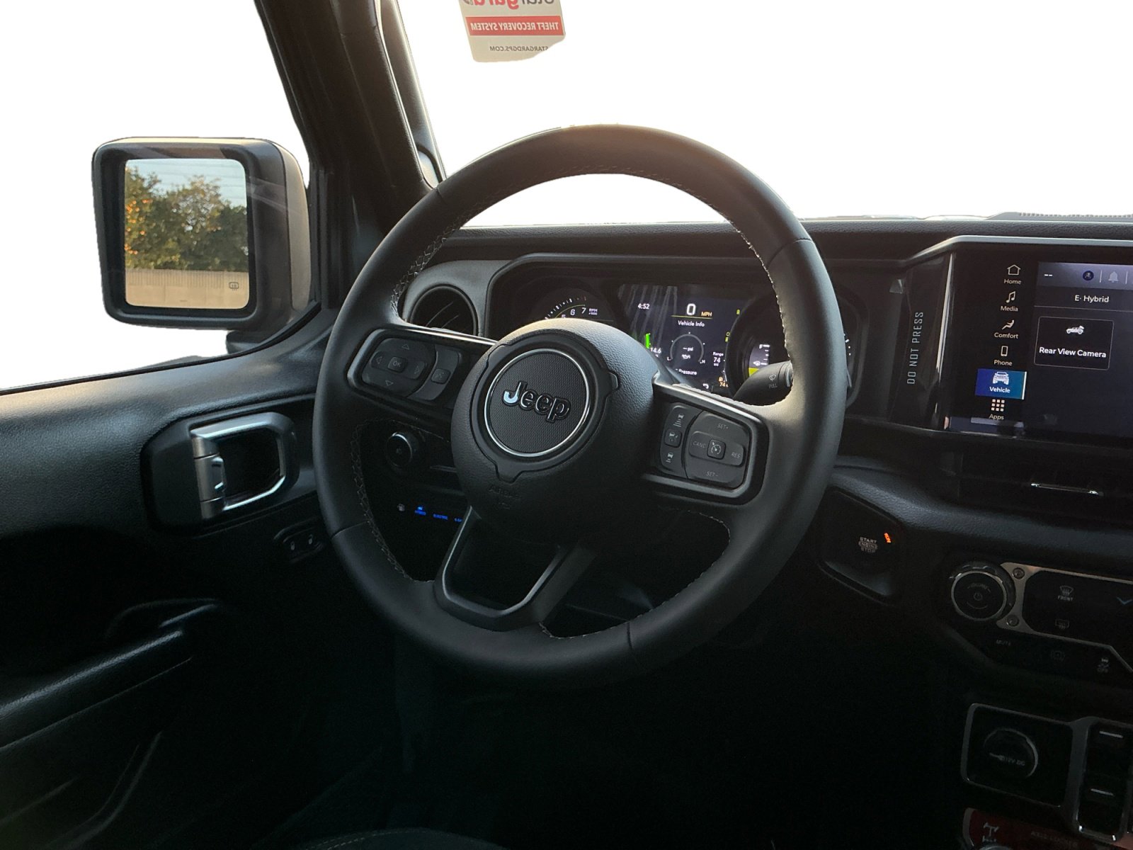 Used 2025 Jeep Wrangler Willys image 11