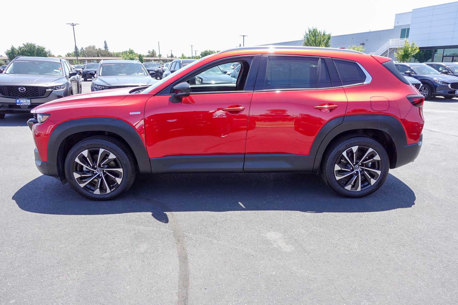 Certified 2025 MAZDA CX-50 2.5 Hybrid w/ Premium Plus Pkg AWD/4WD image 8