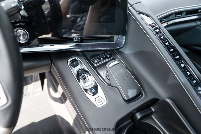 Used 2024 Chevrolet Corvette Stingray Premium Cpe w/ Z51 Performance Package RWD image 43