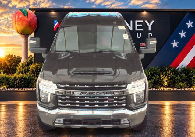 Used 2021 Chevrolet Silverado 2500 LTZ w/ LTZ Convenience Package AWD/4WD image 2
