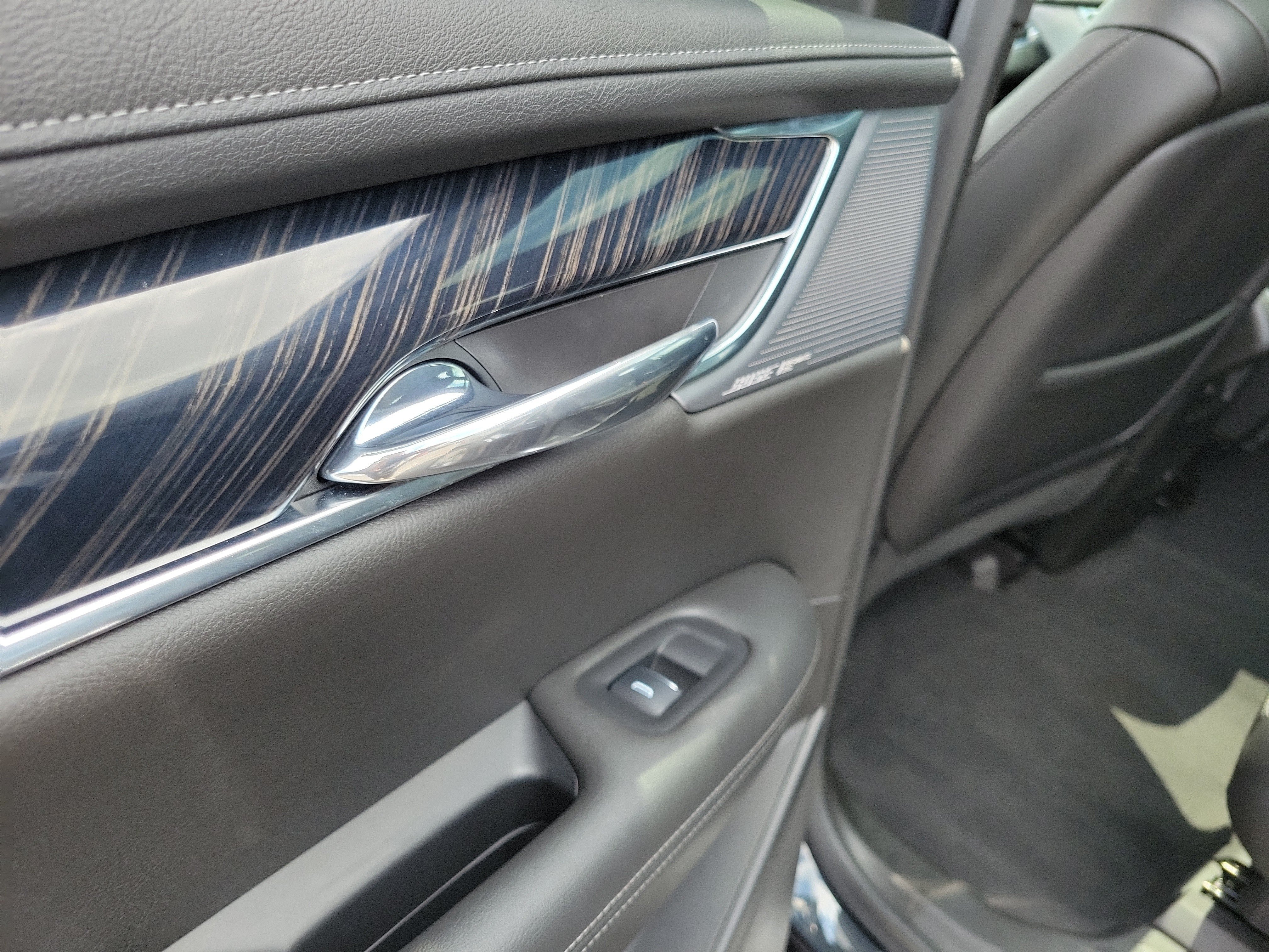 Used 2022 Cadillac XT6 Premium Luxury w/ Technology Package AWD/4WD image 13