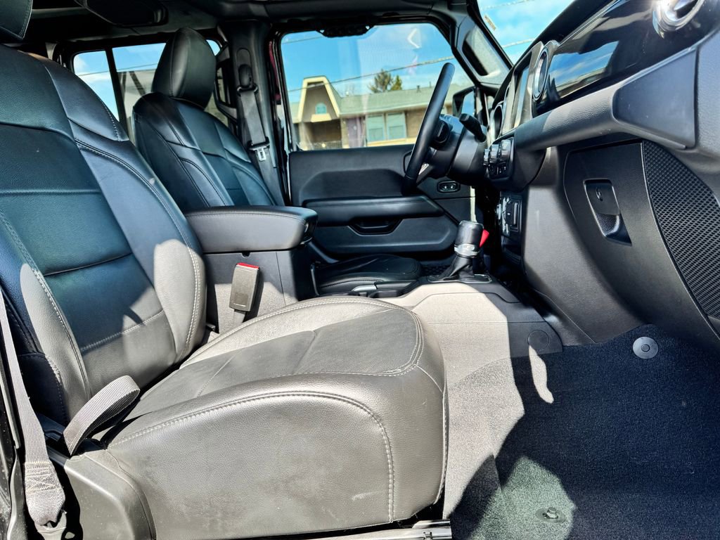 Used 2022 Jeep Wrangler Unlimited Sahara image 10