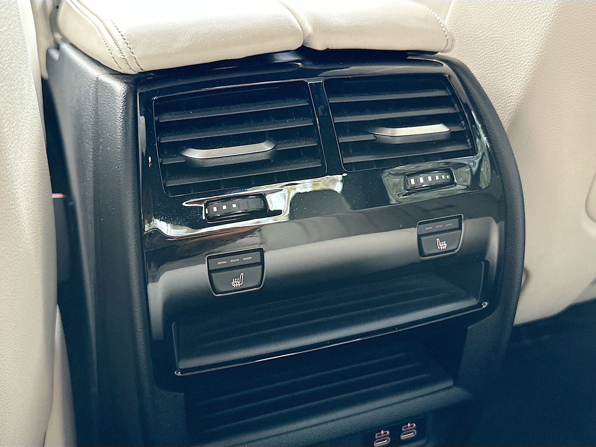 Certified 2023 BMW M550i xDrive w/ Dynamic Handling Package image 27