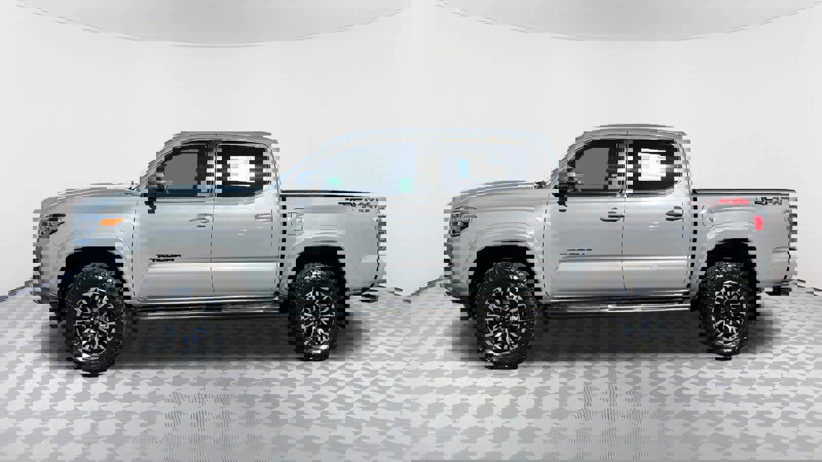 Used 2021 Toyota Tacoma TRD Sport w/ TRD Premium Sport Package image 8