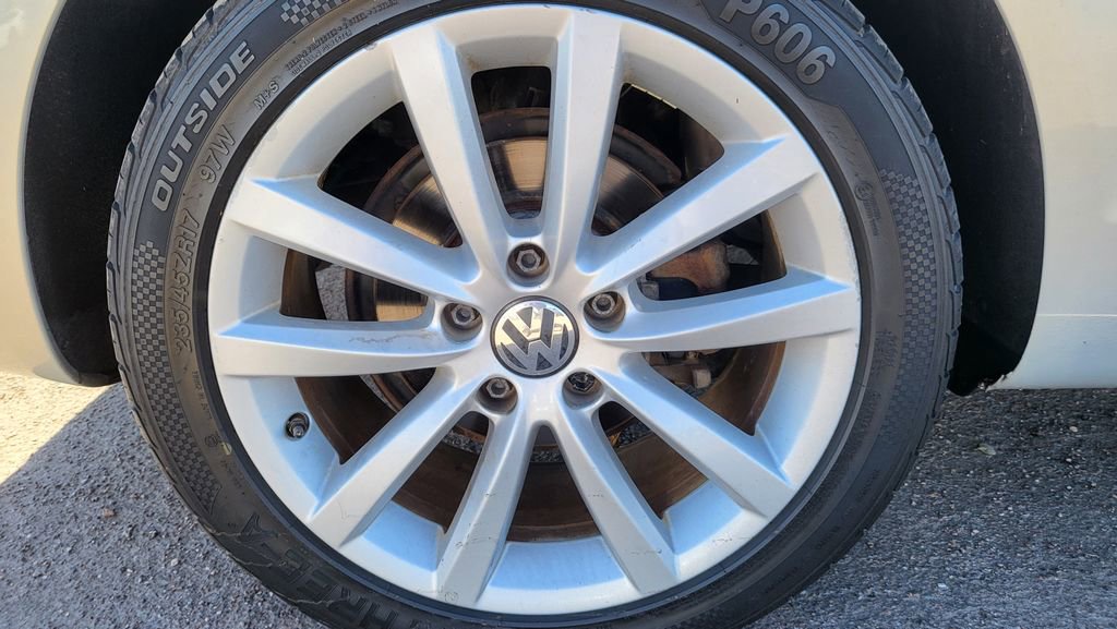 Used 2012 Volkswagen Eos Komfort image 13