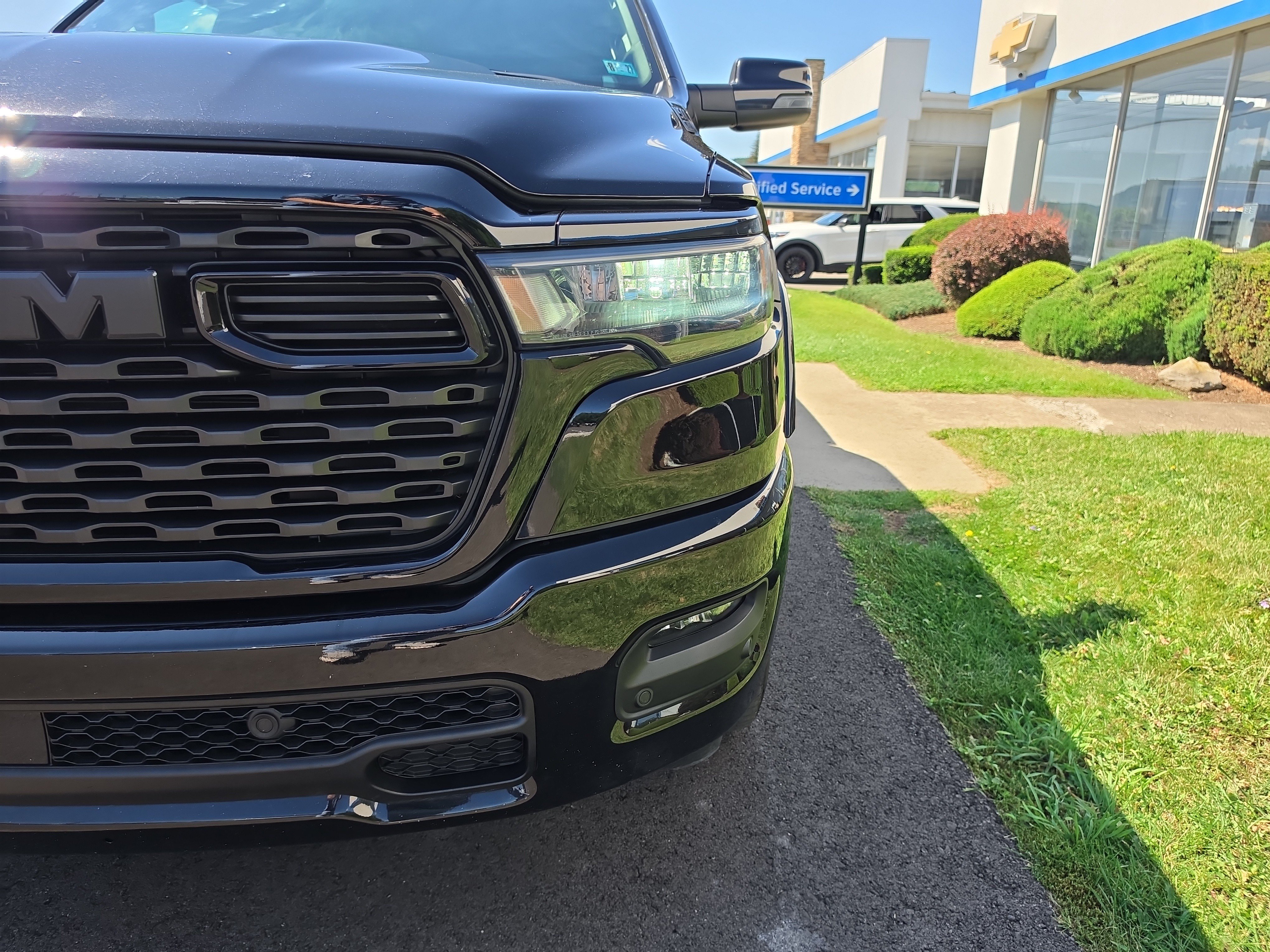 Used 2025 RAM 1500 Big Horn AWD/4WD image 10