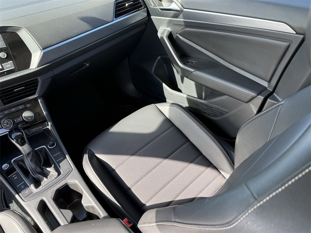 Used 2024 Volkswagen Jetta SE image 27