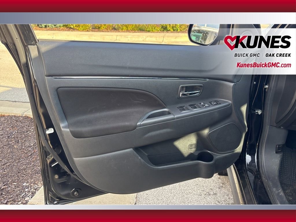 Used 2024 Mitsubishi Outlander Sport AWD image 8