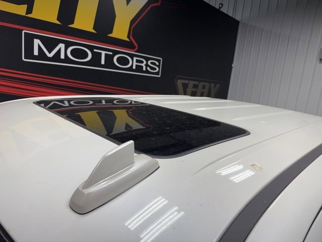 Used 2017 GMC Sierra 1500 Denali w/ Denali Ultimate Package image 4